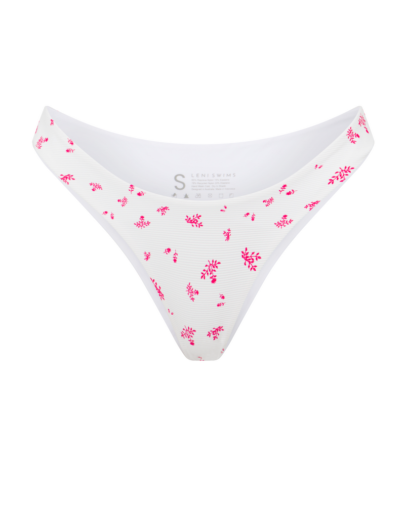 Estelle Bottom in Santorini