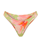 Lottie Bottom in Limonata